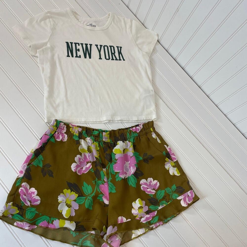 Aerie & Hollister Floral Ruffle Shorts & Relaxed New York Graphic Tee SET M